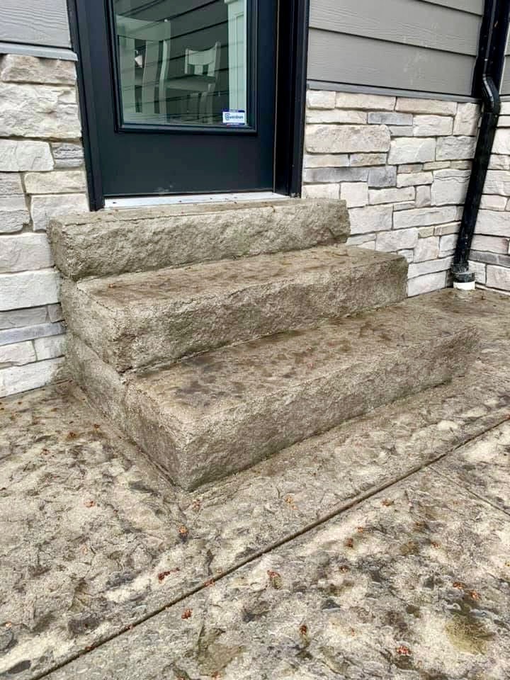 Textured concrete entrance steps